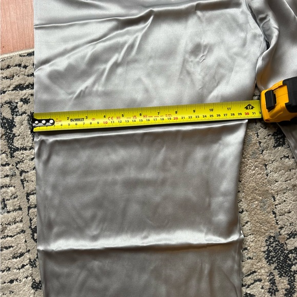 Silver 100% Silk Pyjamas - Picture 5 of 8